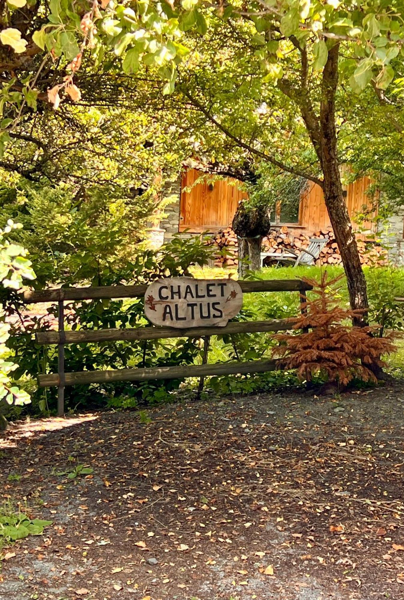 Chalet Altus ซานต์-โฟย์-ตาฮองเตส ภายนอก รูปภาพ